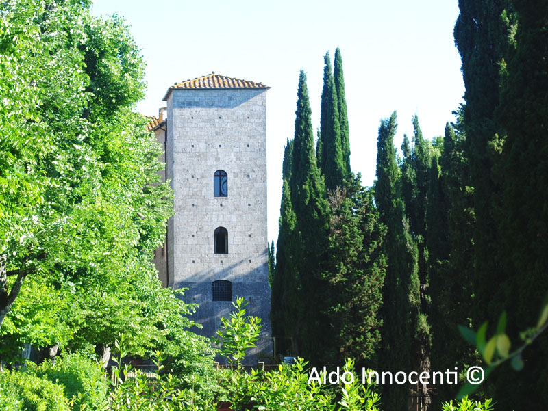 CASTELLO DI GROTTI: UN TORRIONE DEL CASTELLO 3' IMMAGINE